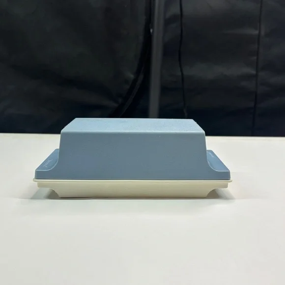 VINTAGE BLUE TUPPERWARE 2 STICK BUTTER DISH - Picture 6 of 7